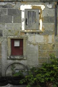 通りをはさんで | 通りをはさんで |