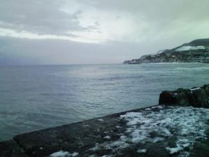 冬の南防波堤から