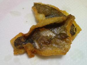 てんぷら粉をつけて揚げてみました