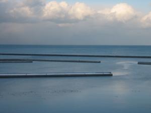 築港の真冬の蒼凪| Copyright (C) Kazuo Yamamoto